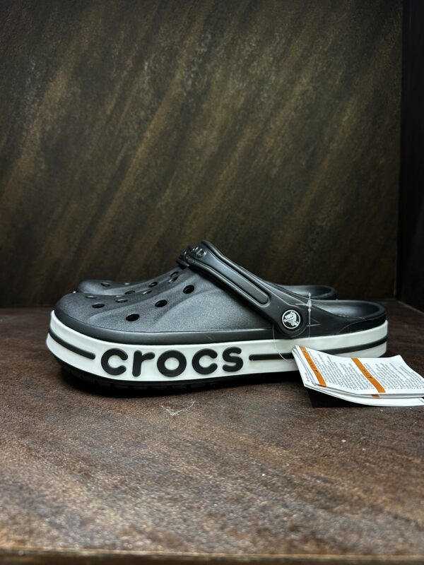 Crocs Bayaband Clog - Black - Image 3