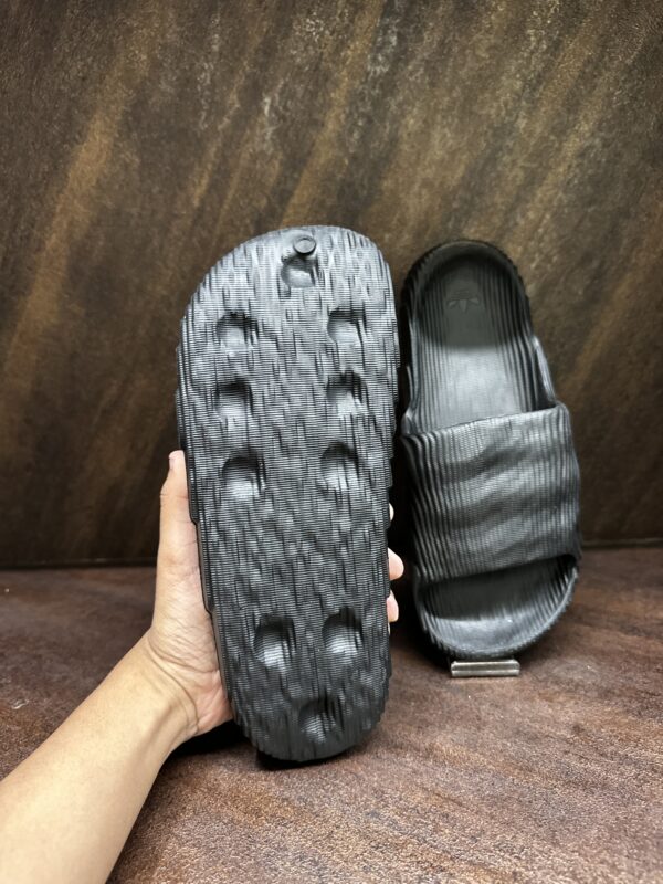 Adidas Island Club Adilette 22 Slides - Core Black - Image 4
