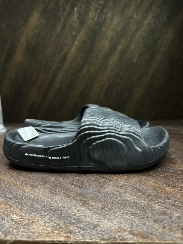 Adidas Island Club Adilette 22 Slides - Core Black - Image 2