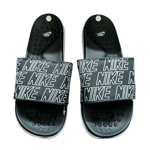 Nike Slides - Black