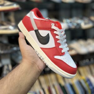 Nike SB Dunk Low - Chicago Split
