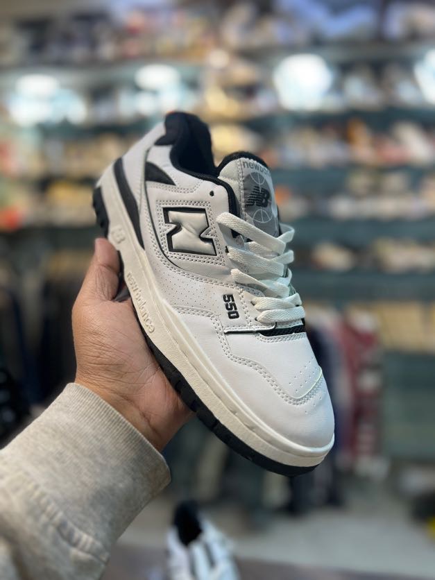 New Balance 550 - Black White