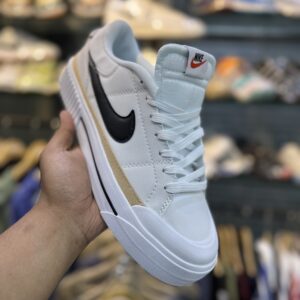 Nike Blazer Court Legacy Lift - White