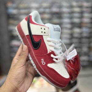 Nike SB Dunk Low - Skate Red