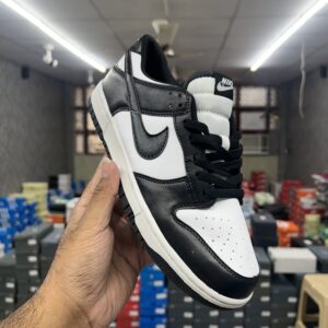 Nike SB Dunk Low - Panda