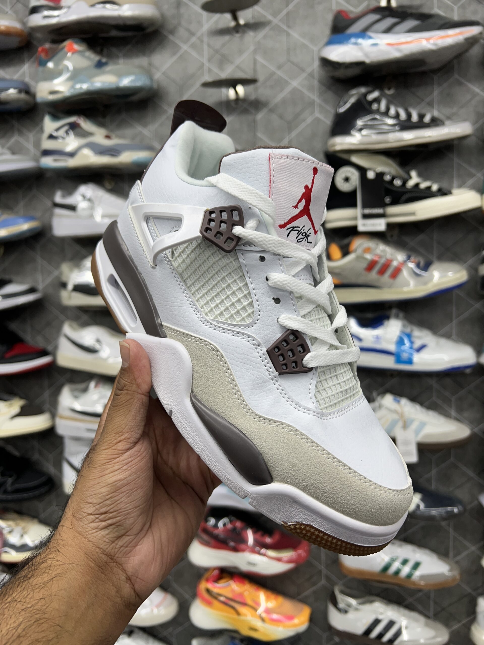 Nike Air Jordan Retro 4 - White/Brown