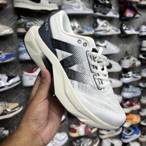 New Balance FuelCell Elite V4 - White