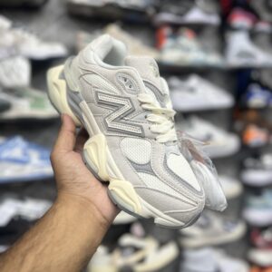 New Balance 9060 - Cream