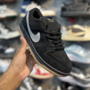 Nike SB Dunk Low - Black Suede