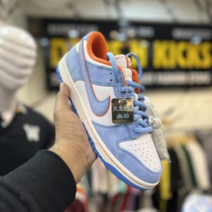 Nike SB Dunk Low - Sky Org Blue