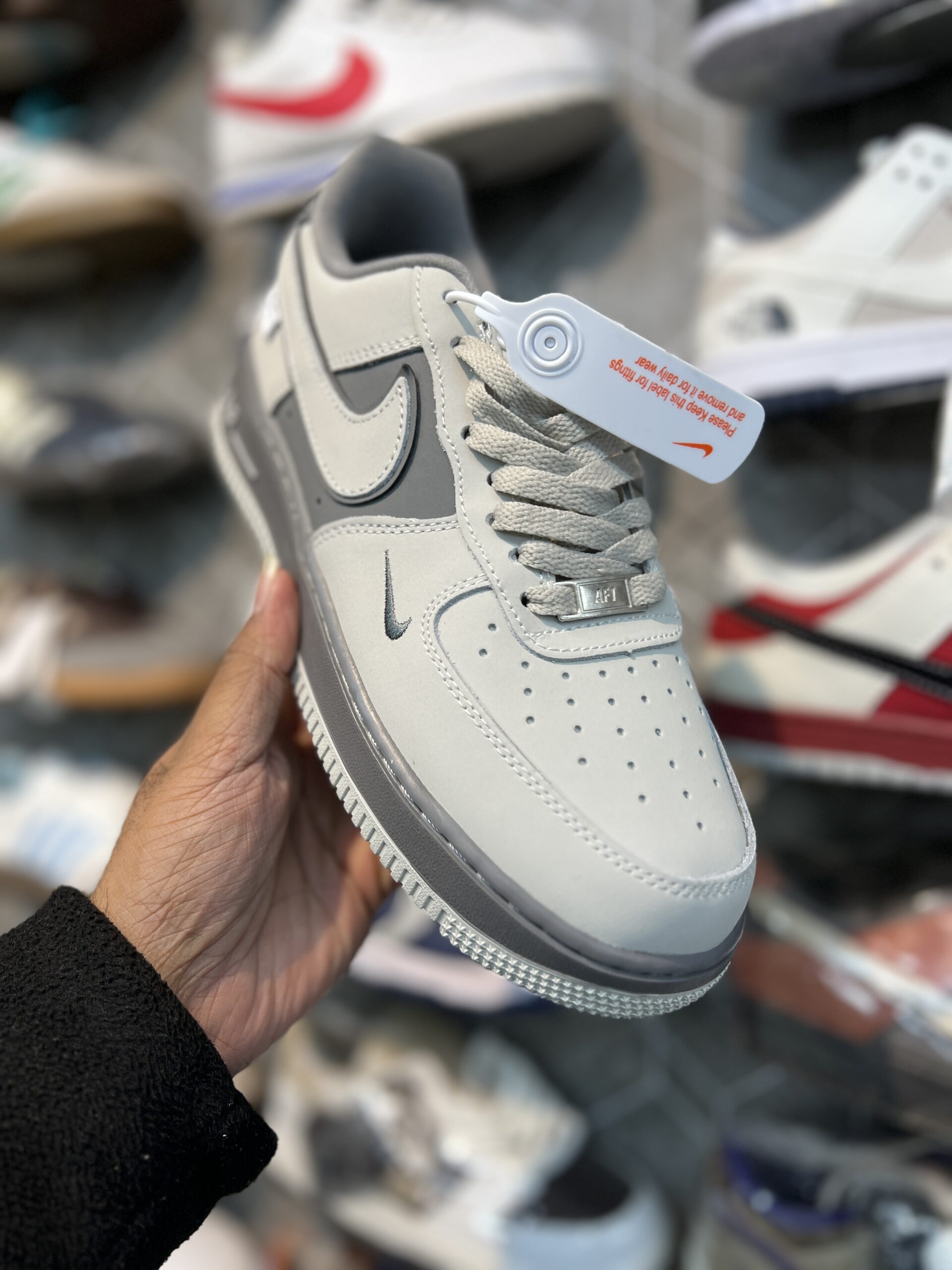 Nike Air Force 1 - Grey Mettalic