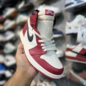 Nike Air Jordan 1 High - Chicago Lost & Found