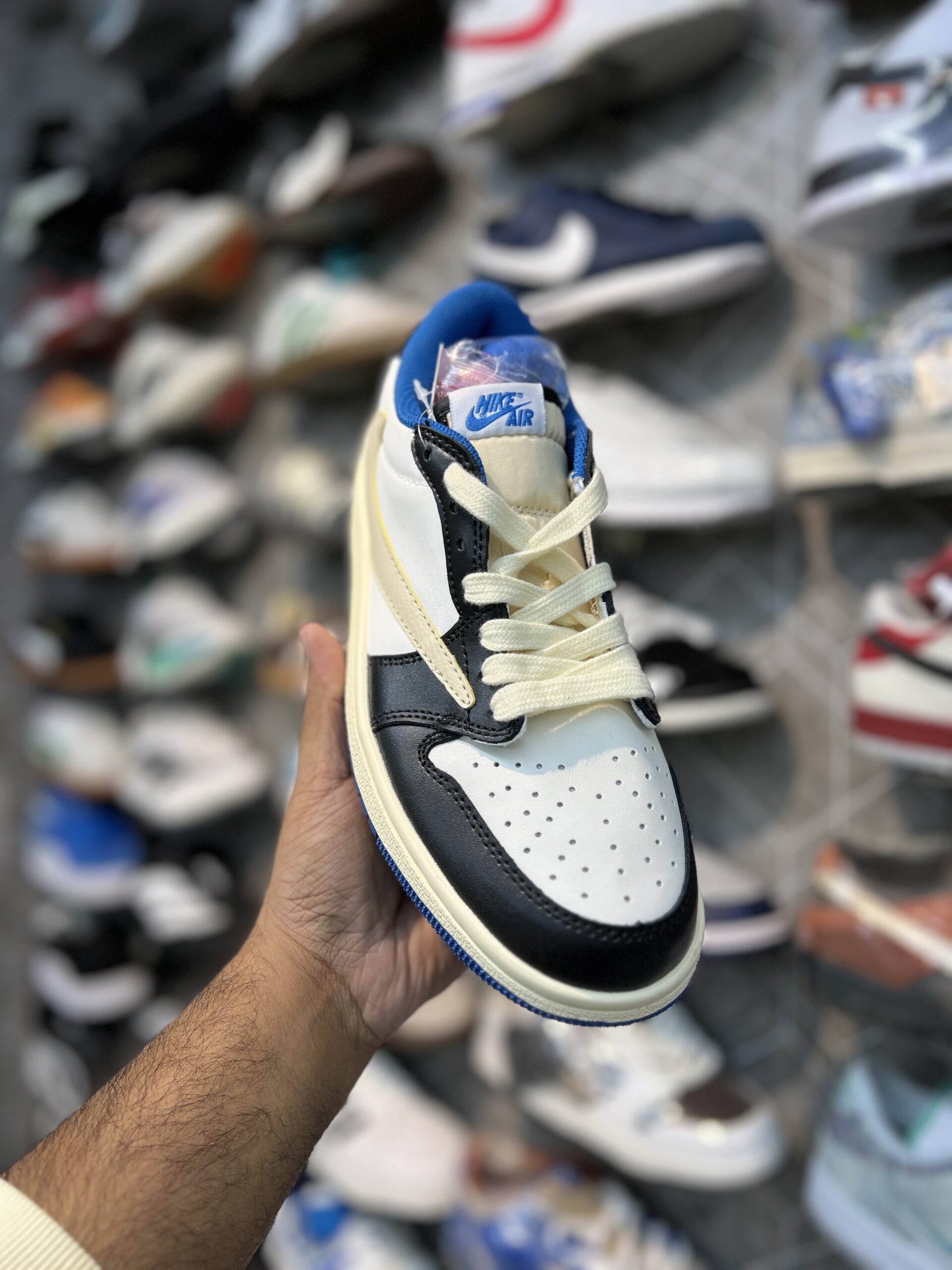 Nike Air Jordan 1 Low - Travisscott Fragment
